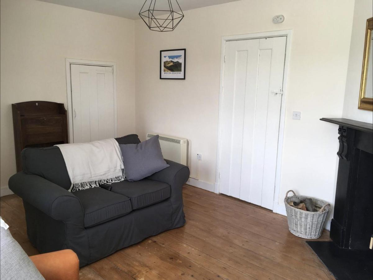 Cosy Arts & Crafts Cottage With Stunning Views Brecon Eksteriør bilde